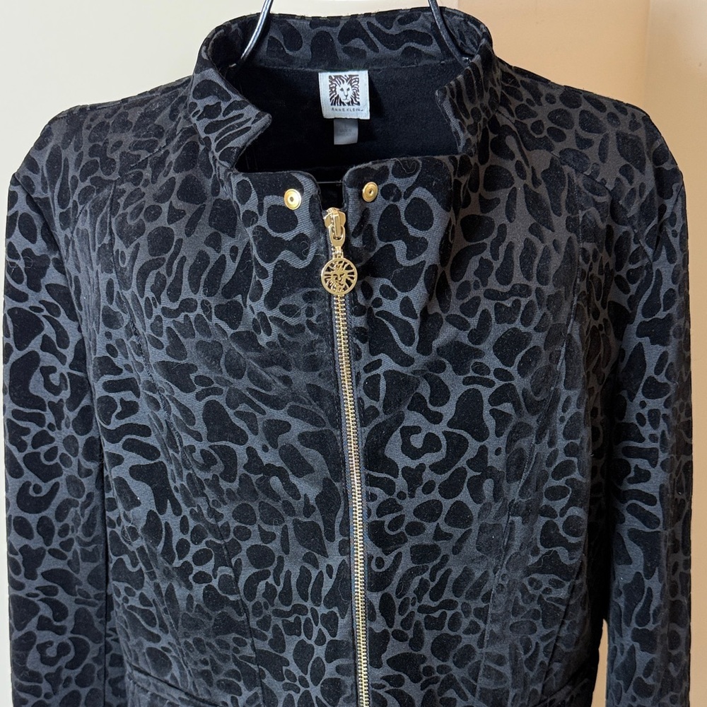 Anne Klein Black Patterned Bomber Jacket - Picture 5 of 15